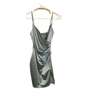 Blue Blush Women's Size M Gray Party/Cocktail/Formal Dress Fully Lined-S. Straps